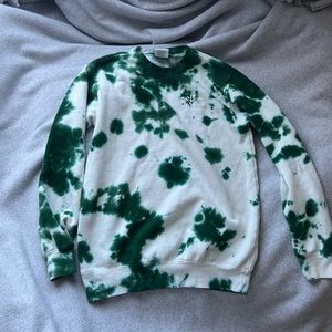 Summer Fridays Green Tie Dye Sweatshirt